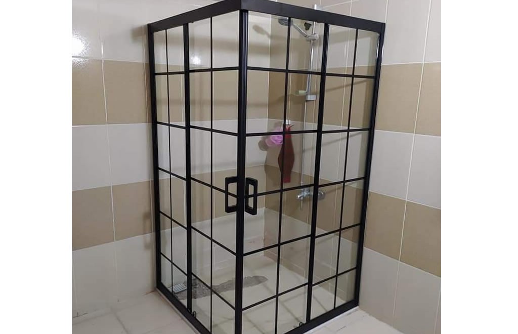 torbalı karolajlı duşakabin